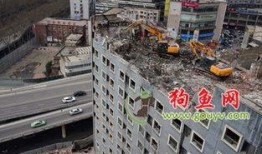 天津楼顶爆料事件视频,高空惊魂，真相揭晓