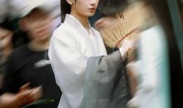 圈内爆料杨紫成毅,演绎现代情侣甜蜜日常