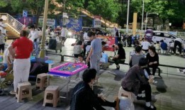 网红爆料地摊视频在线观看,地摊视频背后的真实生活，在线观看带你一探究竟