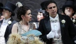 风流寡妇在线观看,激情燃烧的复仇之旅